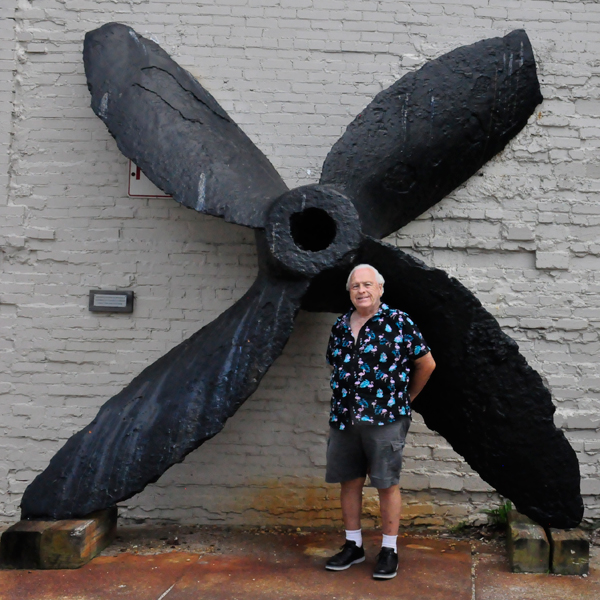 Lee Duuette by the propeller