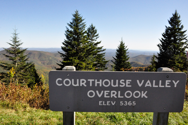 Courthouse Valley Overlook