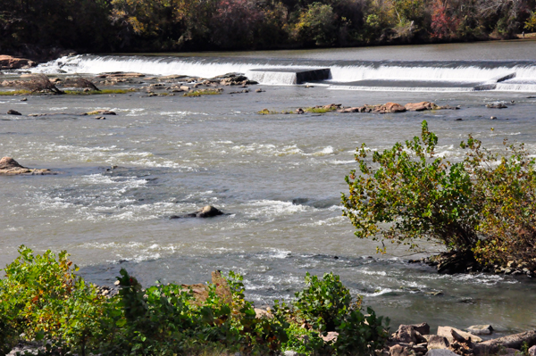 canal diversion dam