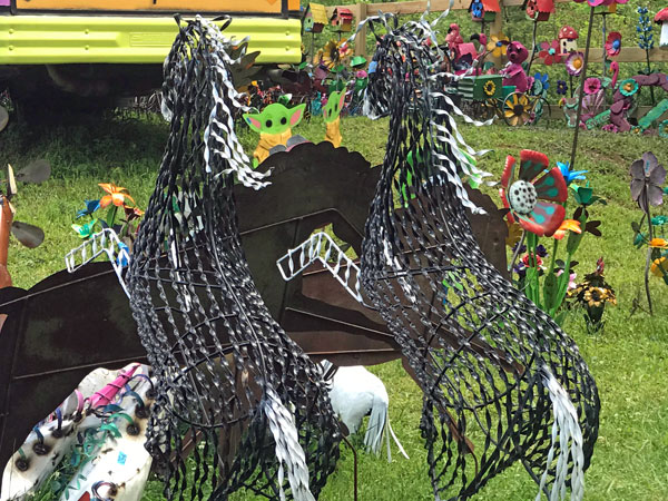 two wire horses