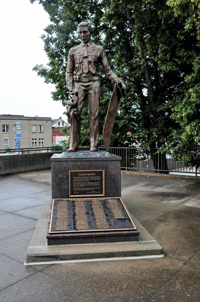 Fallen Partner monument