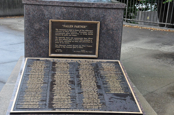 Fallen Partner monument