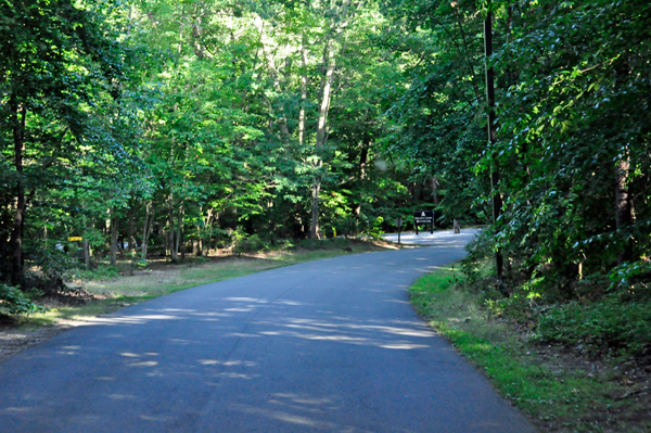 before the Pohick Bay Regional Park entrance