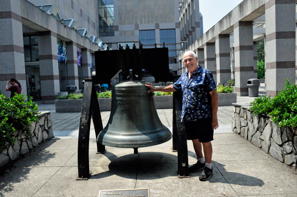 Lee Duquette at Liberty Bell Replica