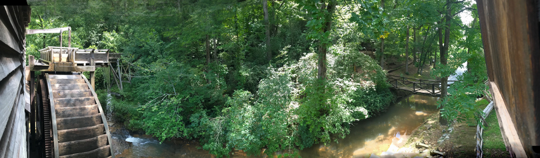 panorma of the water wheel