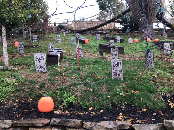 graveyard at Anakeesta