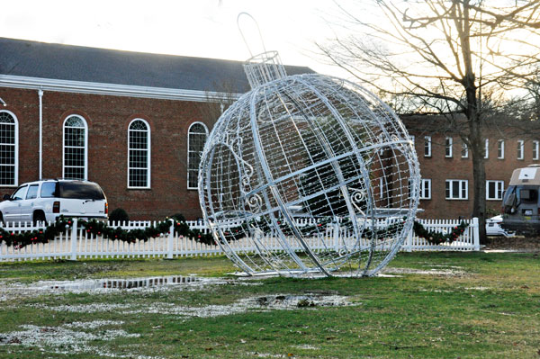 a wire Christmas Ornament