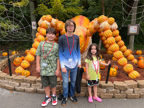 Pumpkin decorations in Dollywood