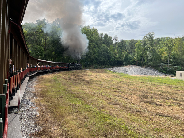 Dollywood Express train