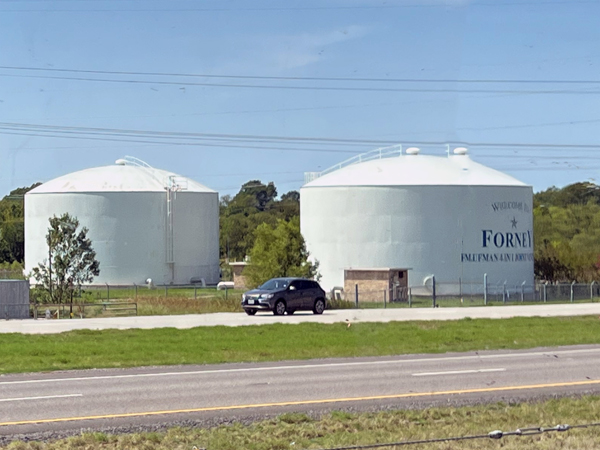 Forney water tanks