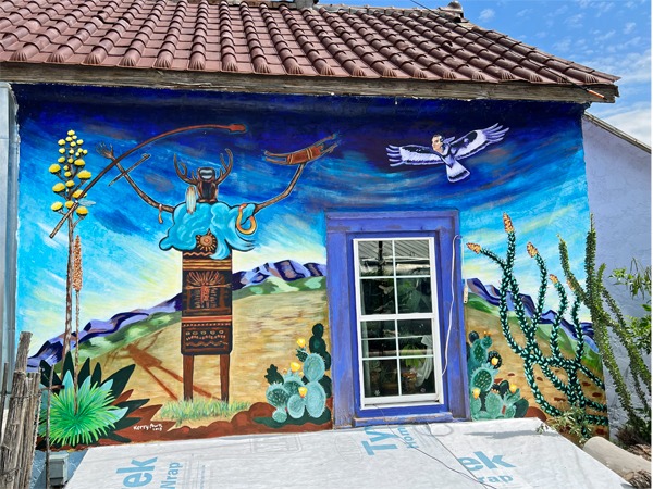 murals on a store in Alpine, Texas