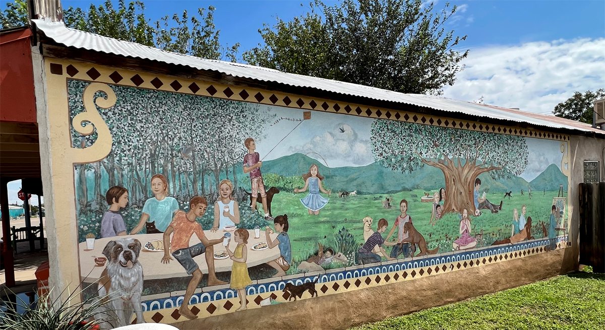 mural in Alpine Texas