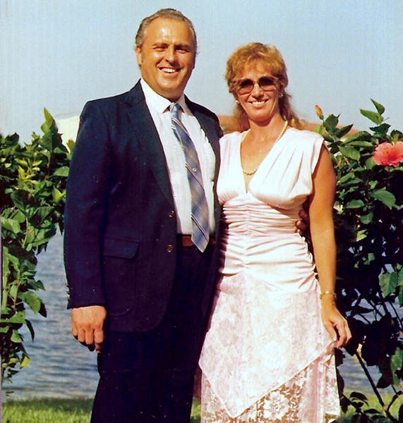 Lee and Karen Duquette