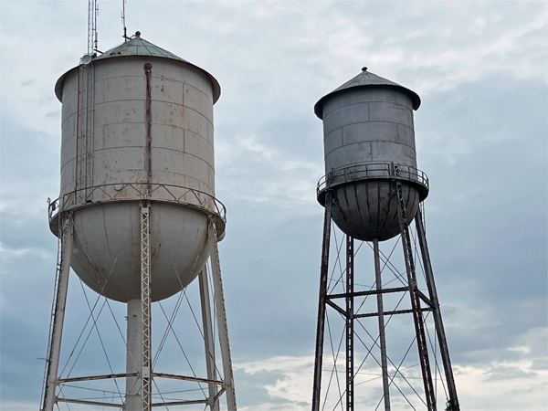 Geary water towers