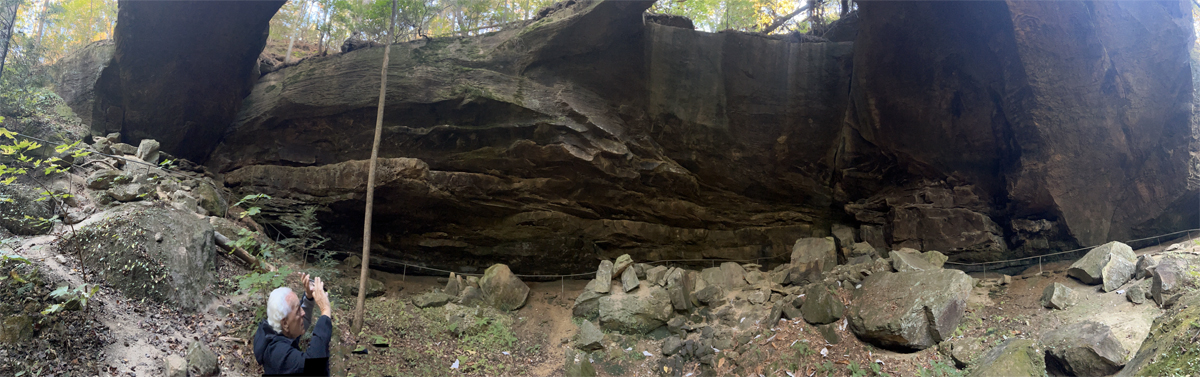 Lee Duquette at The Natural Arch