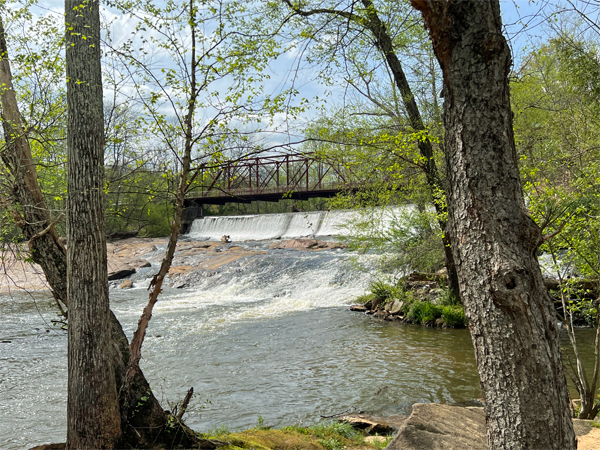 bridge and waterfall at Glendale Falls