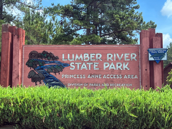 Lumbr River State Park sign