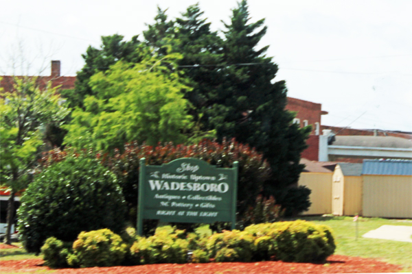 Welcome to Wadesboro sign