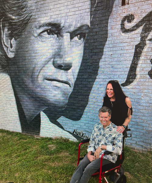 Randy Travis Mural with Randy