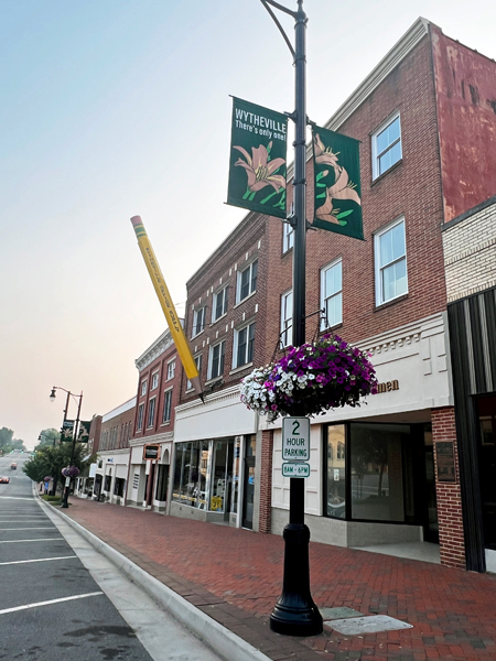 Wytheville banner and the giant pencil