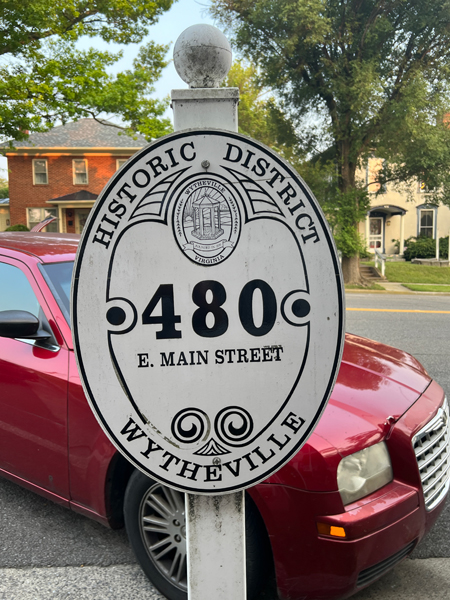 Historic District sign on East Main Street