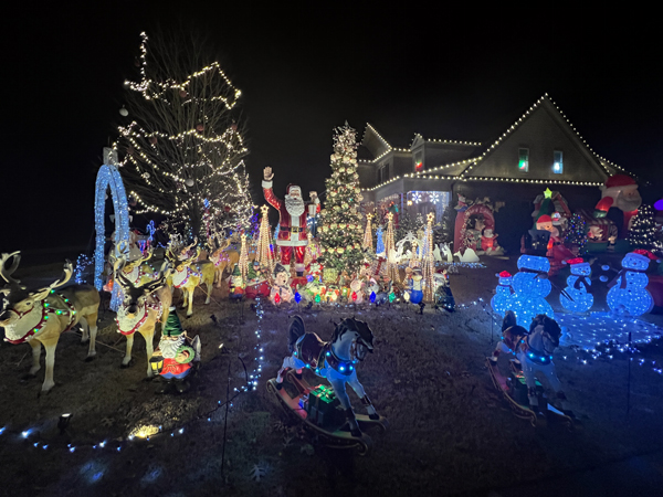 amazing Chiristmas display and Santa