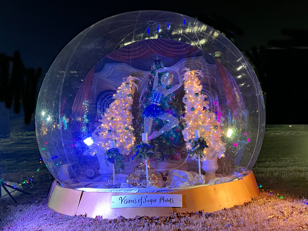 Visions of Sugar Plums globe