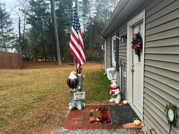 outside Christmas decor daytime