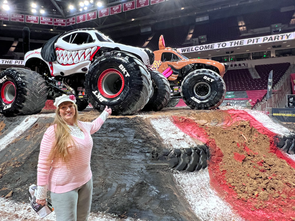 Karen Duquette. Monster Mutt and Scooby-Doo monster trucks