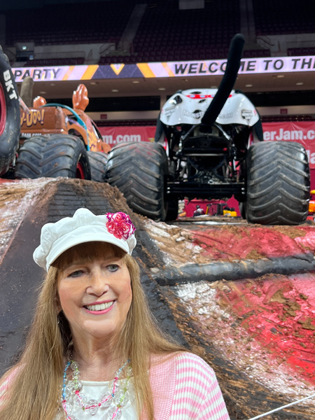 Karen Duquette, Monster Mutt and Scooby-d\Doo monster trucks