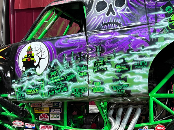 Grave Digger Monster Truck