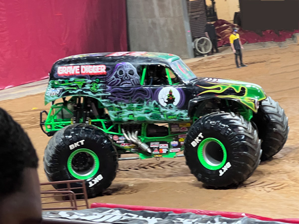 Grave Digger Monster truck