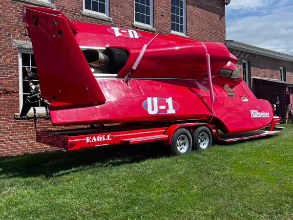 Hydroplane Eagle U-1 red water craft