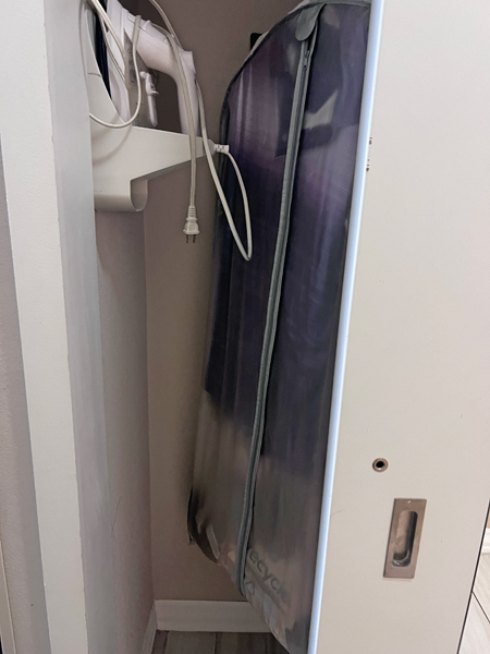 iron anbd ironing board