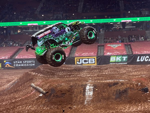 Krysten Anderson in Grave Digger