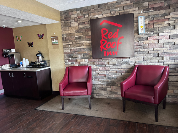 Below: The Red Roof Inn office
