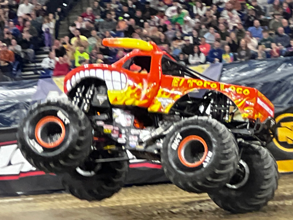 El Toro Loco Monster Truc