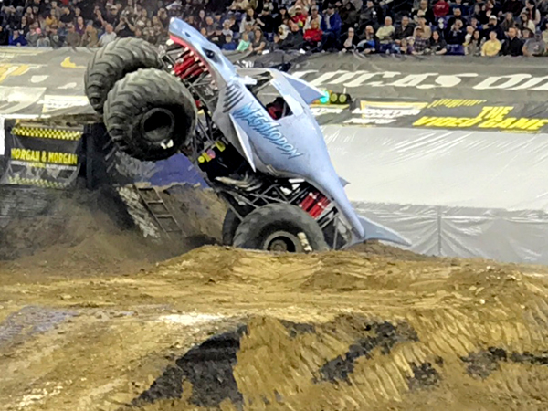 Megalodon Monster Truck