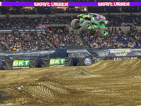 Grave Digger Monster Truck