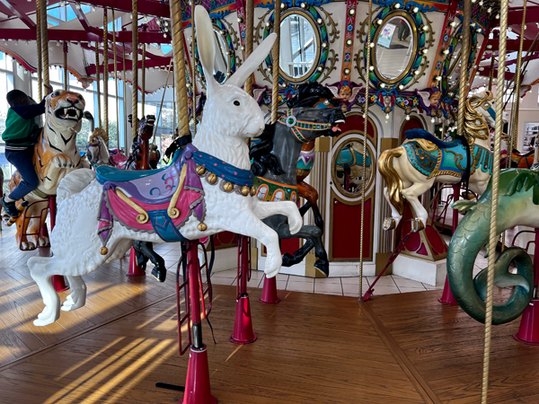 Food Court Carousel