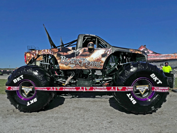 Black Pearl Monster Truck