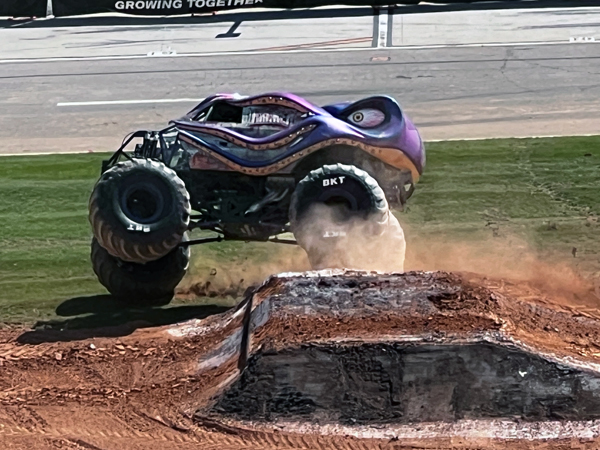 Kraken Monster Truck 