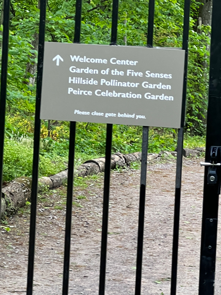 directional garden sign