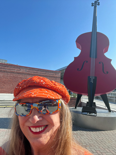 Karen Duquette and the giant guitar