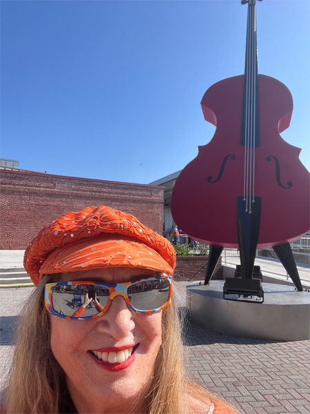 Karen Duquette and the giant guitar