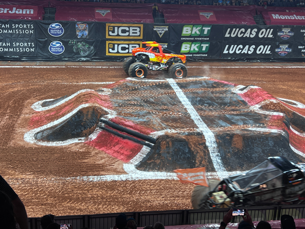 El Toro Loco and Terminal Velocity racing