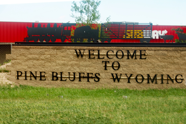 welcome to Pine Bluffs WY