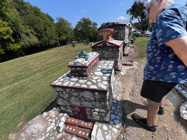 Lee Duquette at Shangi-La-Village