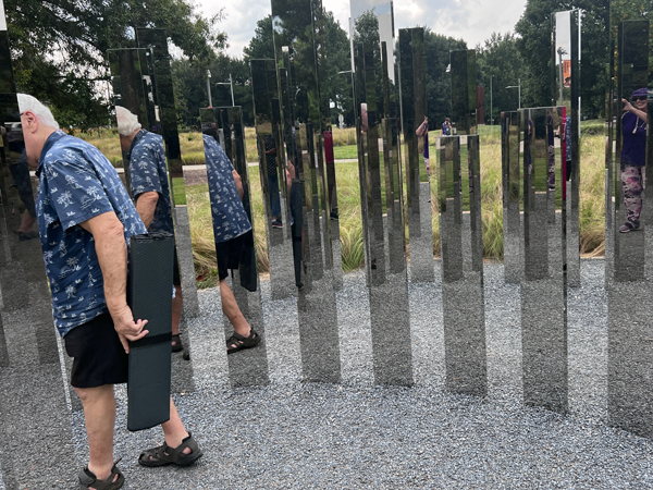 Lee Duquette in the mirrors