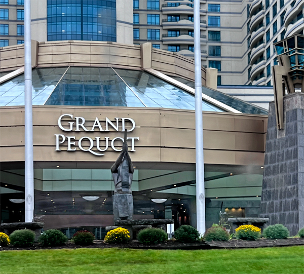 Grand Pequat Entrance